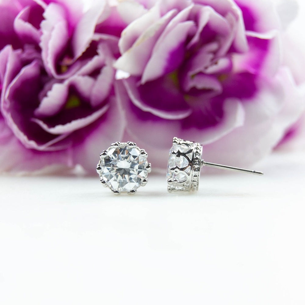 Cubic Zirconia Studs | Crown Setting